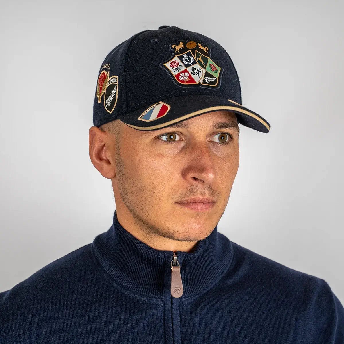 Casquette bleu marine BARBARIANS multi-nations
