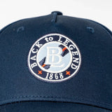 Casquette bleu marine BL 1868 BACK to LEGEND (zoom badge brodé)