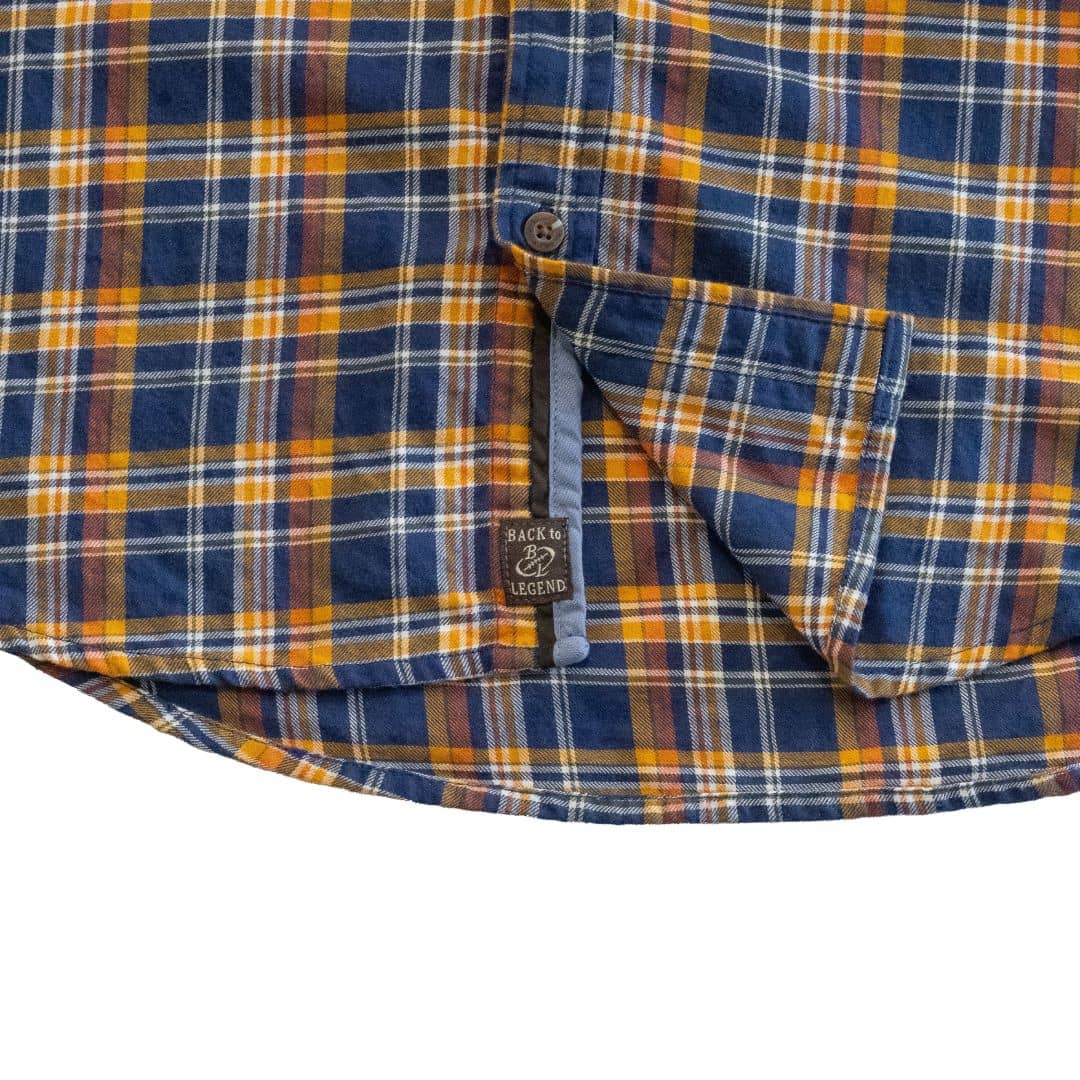 Chemise à manches longues marron en flanelle brossée (zoom bas du vêtement)