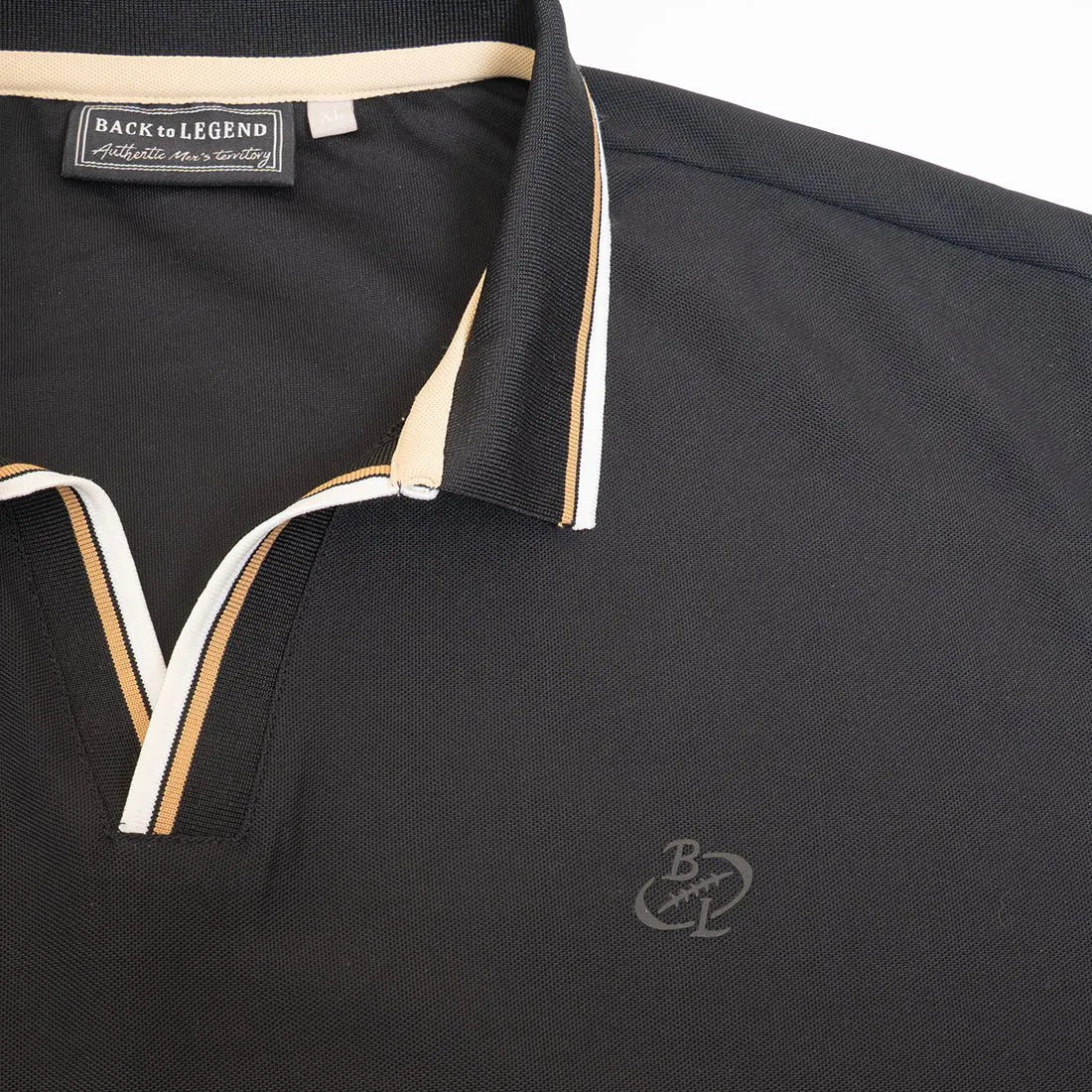 Polo anti UV noir (zoom sur le col)