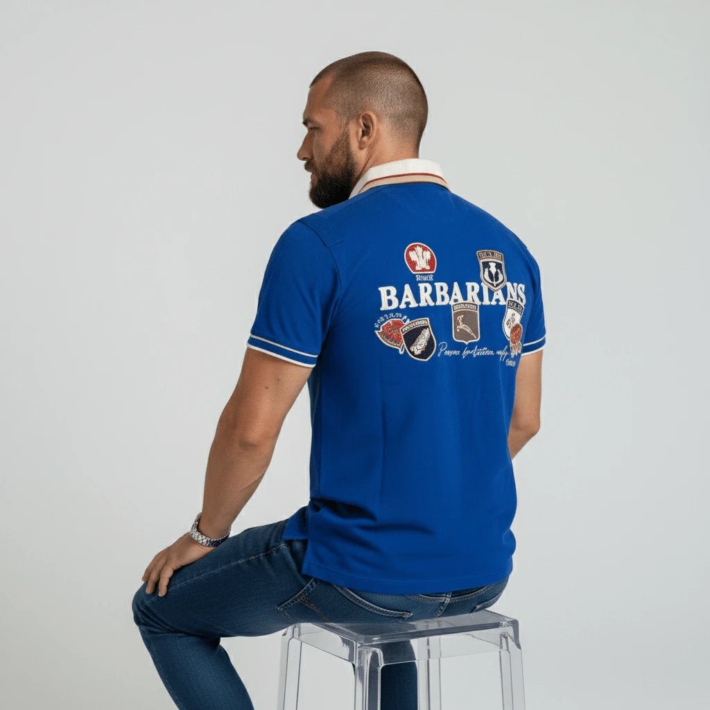 Polo manches courtes bleu marine Barbarians multi-badge pour homme BACK TO LEGEND (vue de dos)