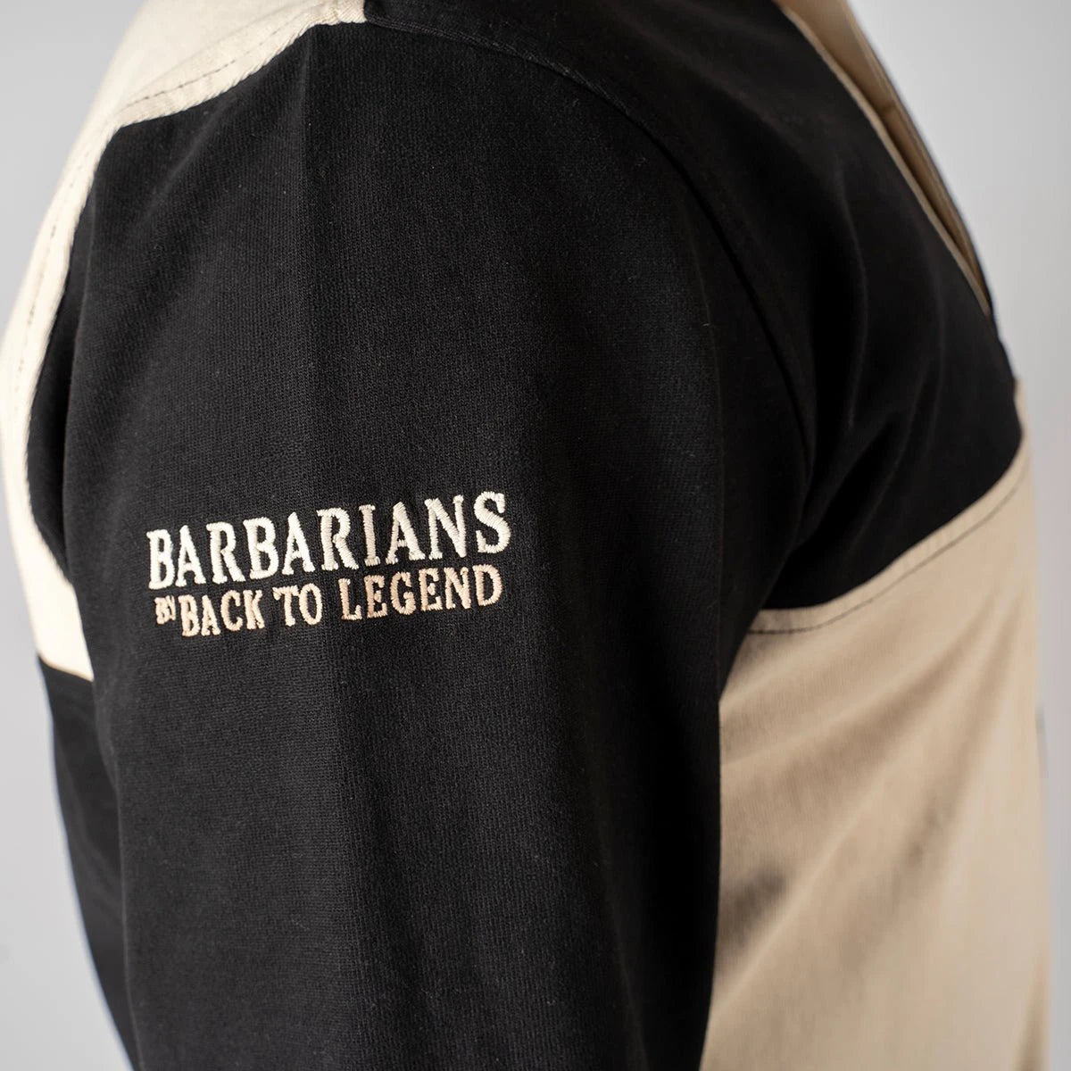 Polo à manches longues Barbarians bicolore noir/écru (zoom epaule droite)