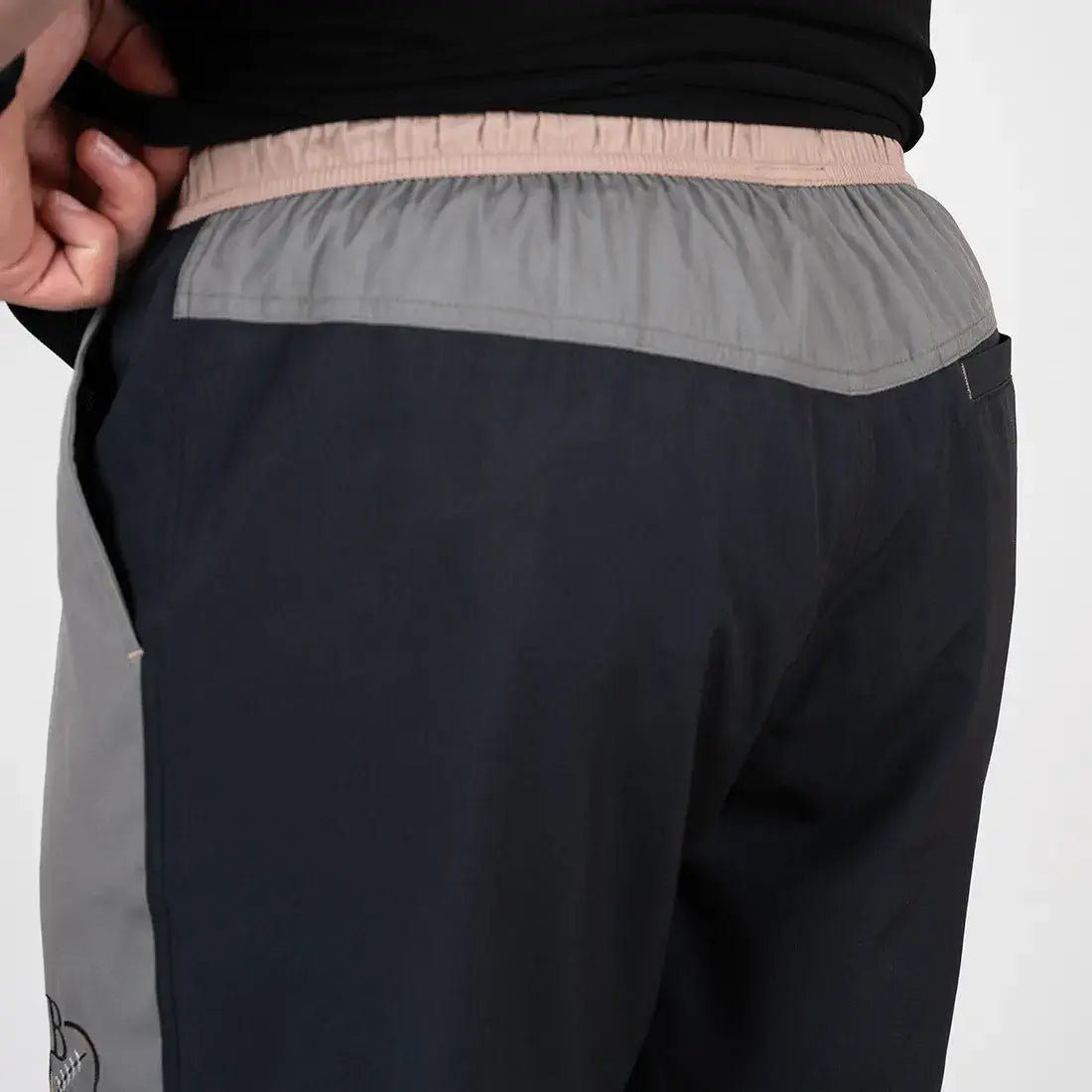 Short de bain tricolore gris/noir/beige BACK to LEGEND (vue de dos)