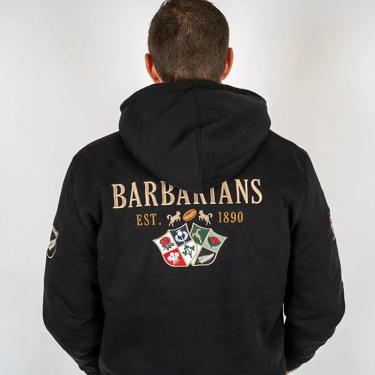 Sweat à capuche noir molletonné Barbarians multi-nation (vue de dos)
