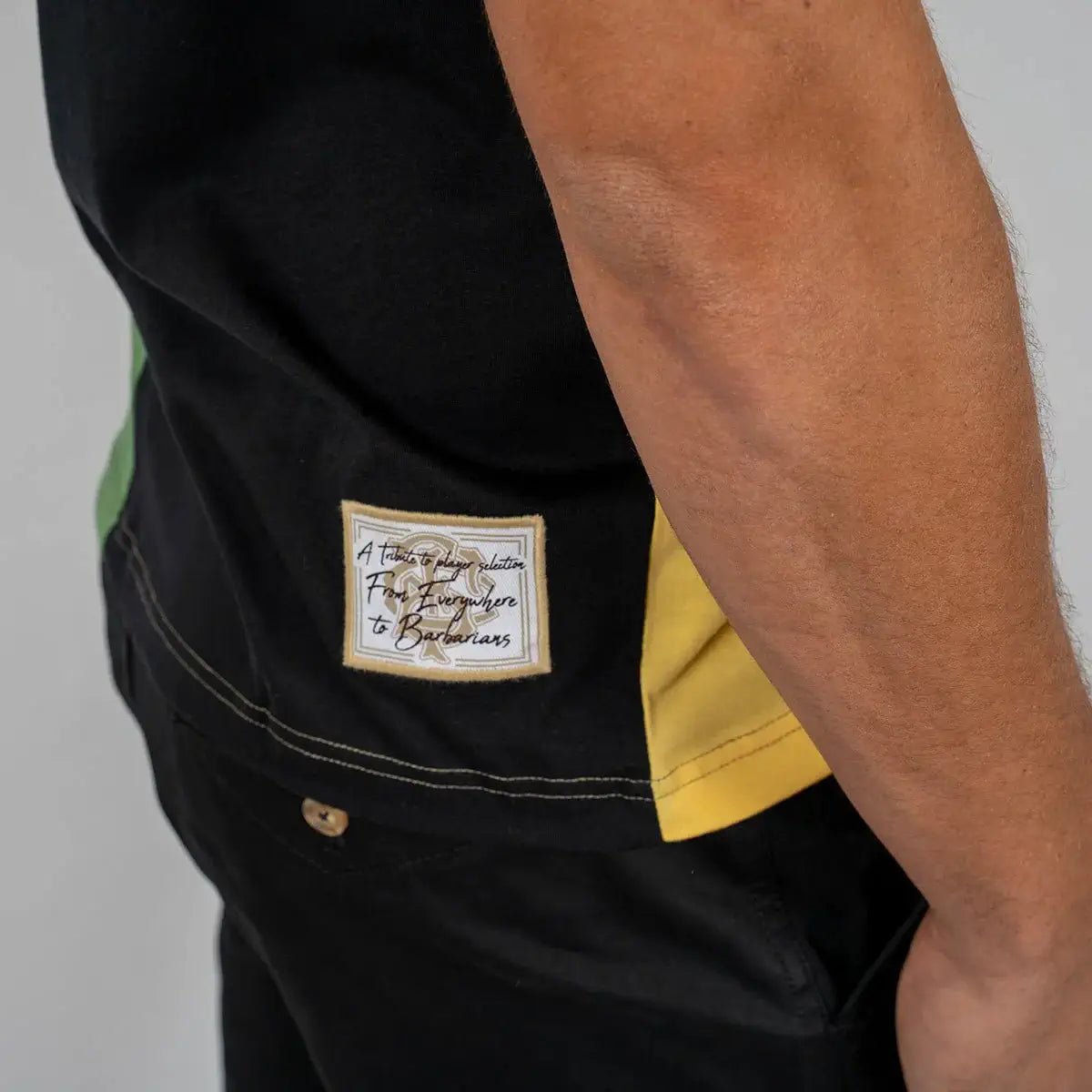 T-Shirt Barbarians multicolore (zoom bas de vetement)